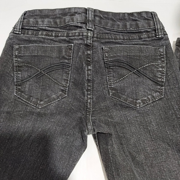 London black jeans. Size: 1 - Picture 8 of 10